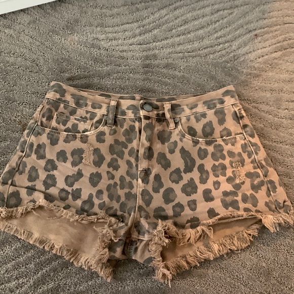 Blank NYC Pants - Blank NYC Leopard Shorts